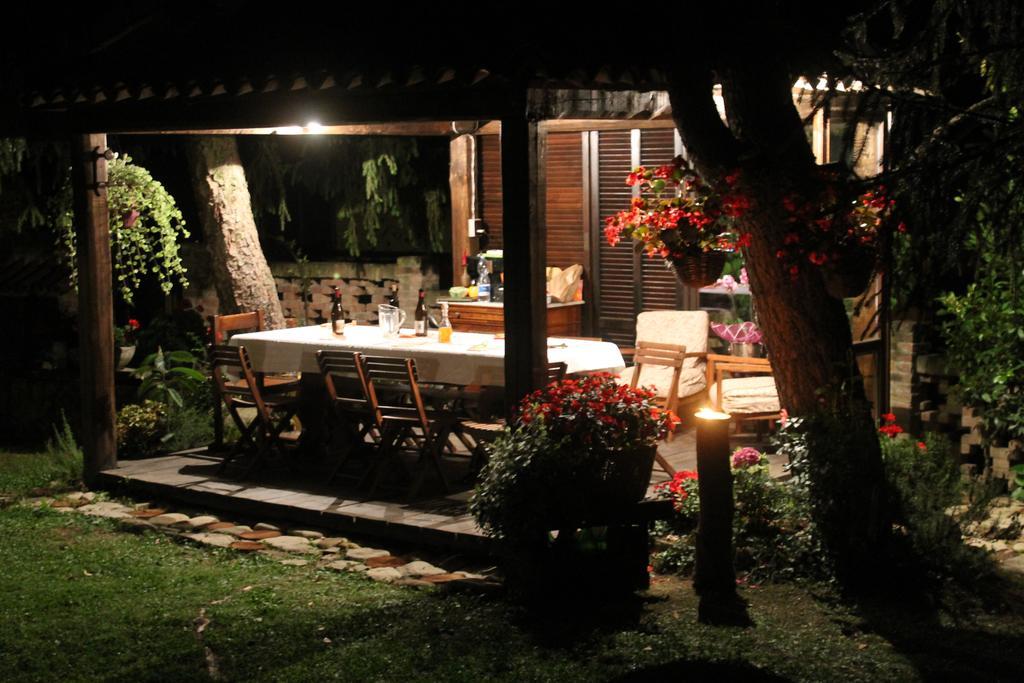 בית הארחה Calosso 	Casa Giuliana מראה חיצוני תמונה